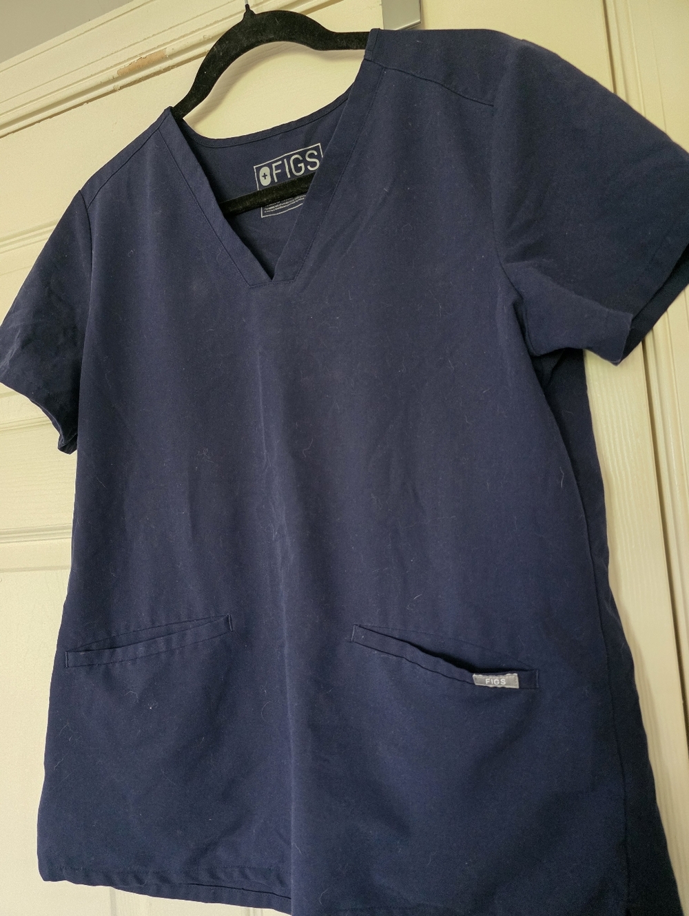 Figs Technical Collection Womens Scrub Top Navy Blue Pockets V Neck Casma M